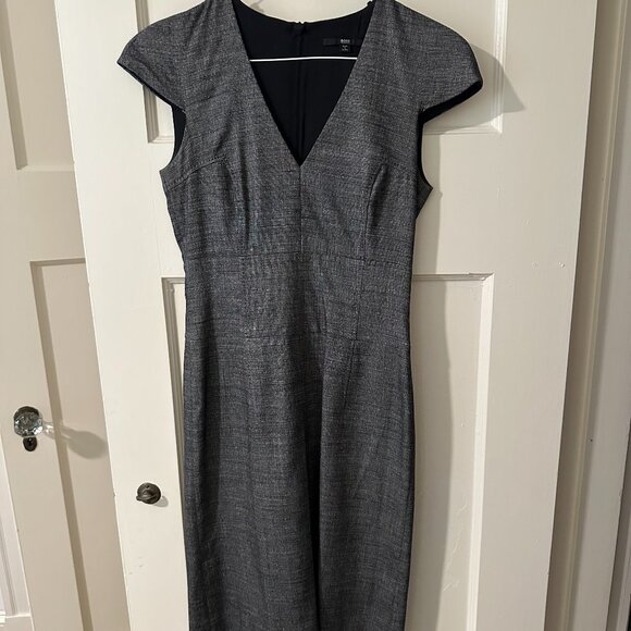 Boss cap-sleeved suiting dress - size 0 - Picture 1 of 5